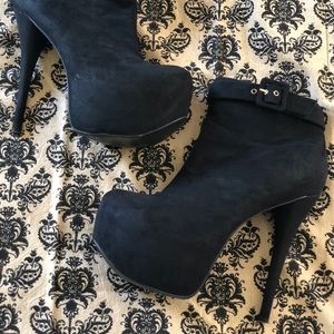 ShoeDazzle “MADA” black 9.5